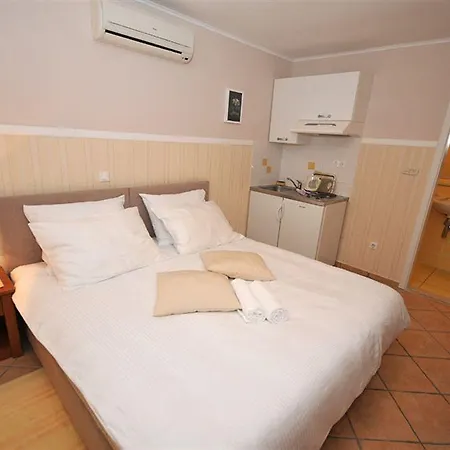 & Buble Πανσιόν