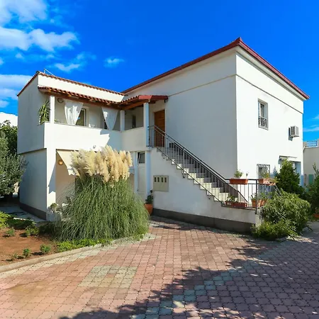 Guest house & Buble 3*